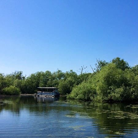 Excursia de două zile în Delta Dunării cu catamaranul