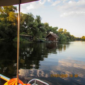 casuta plutitoare canal Sireasa Nord